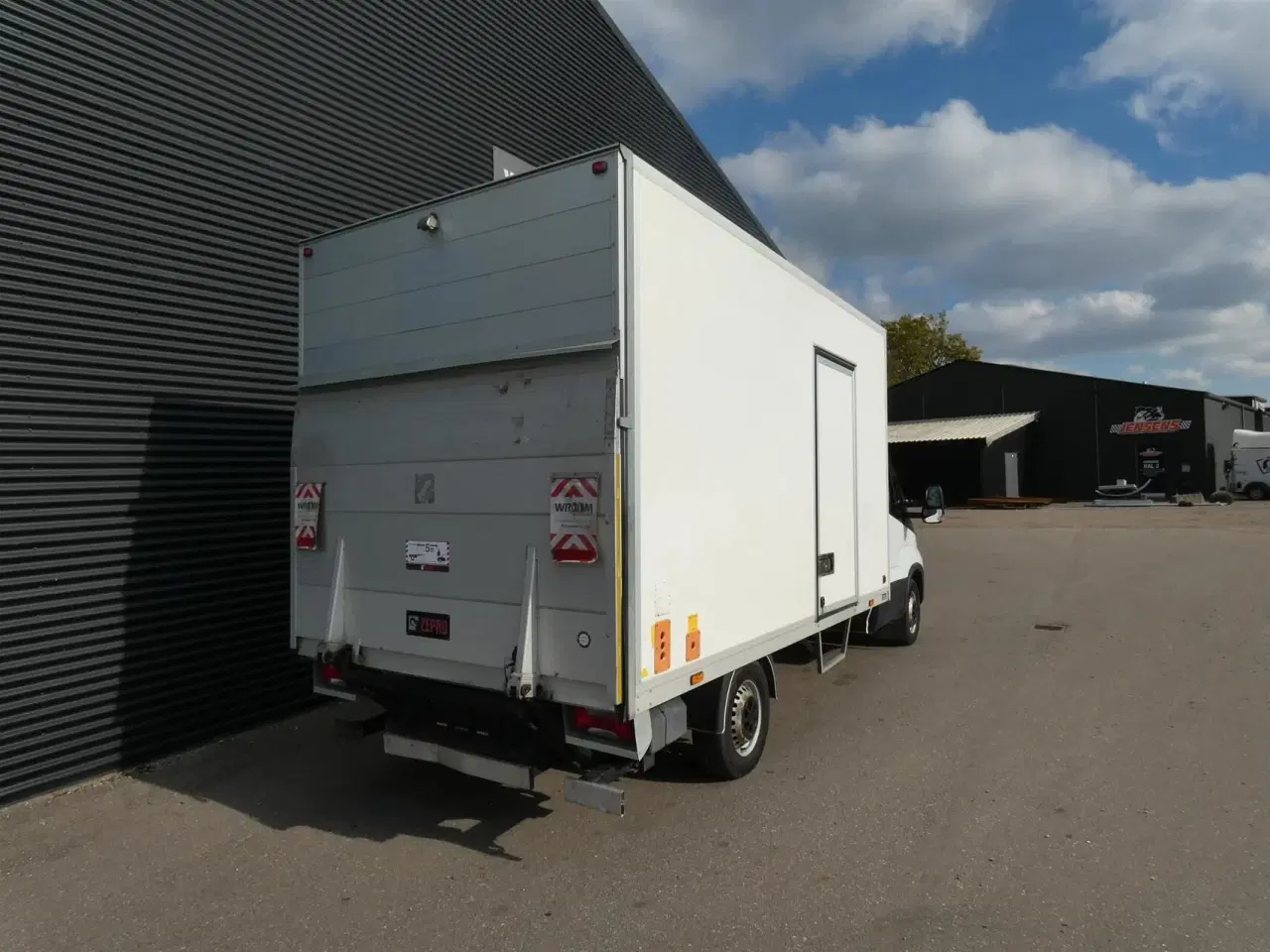 Billede 2 - Iveco Daily 35S16 ALUKASSE/LIFT AG8 2,3 D Hi-Matic 156HK Ladv./Chas. Aut.