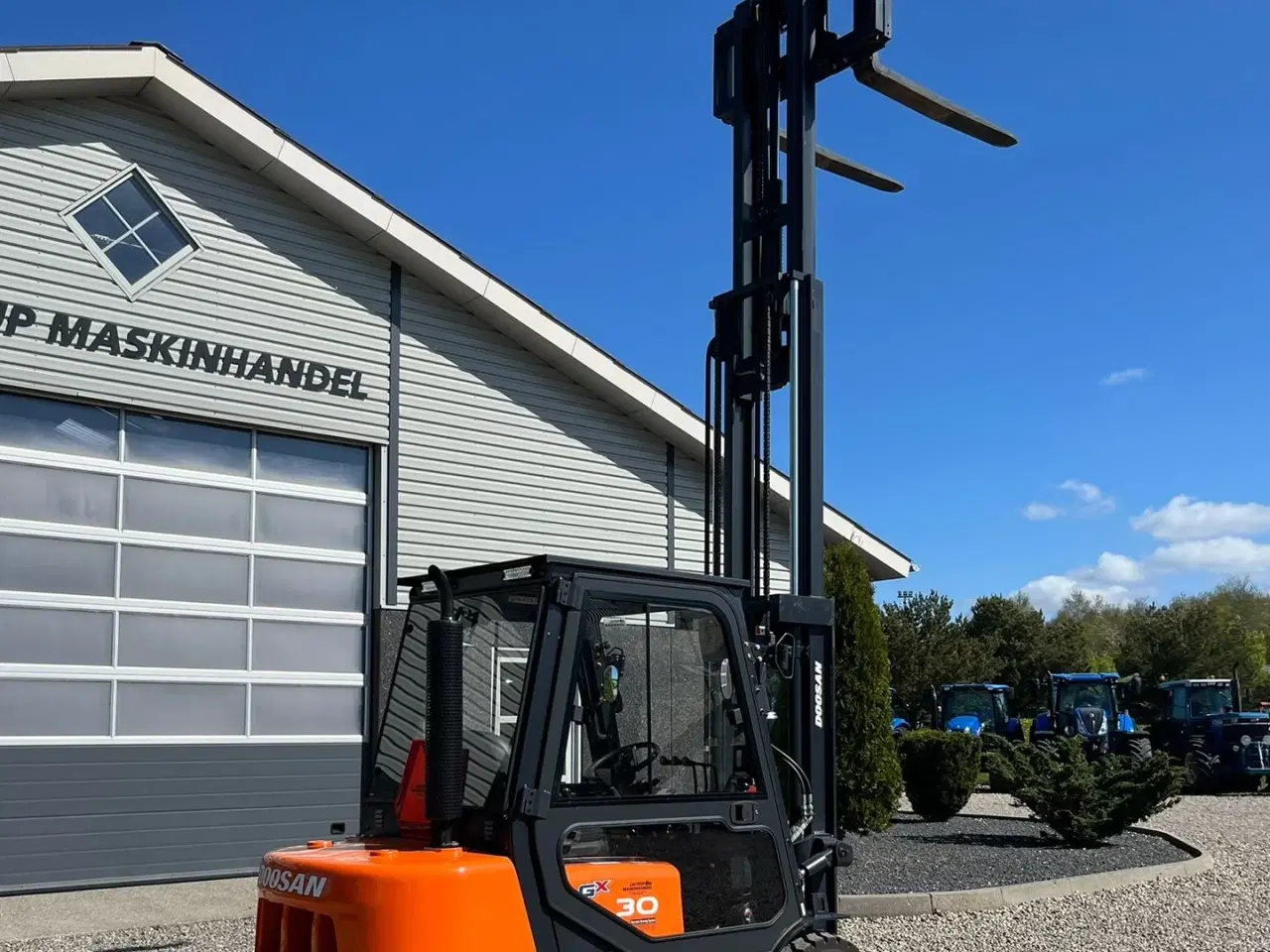 Billede 12 - Doosan D30 G med kabine og KUN 57 TIMER FRA NY, MED TIME GARENTI