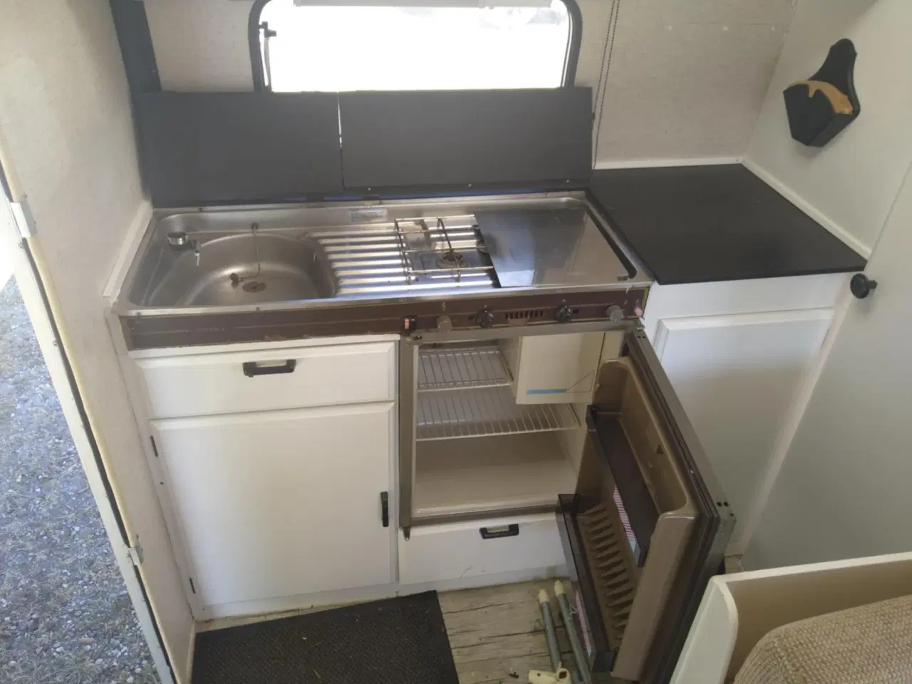 Billede 9 - Nysynet Campingvogn VETERAN