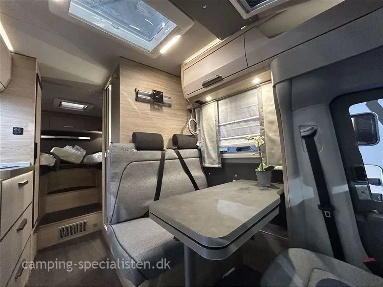 Billede 3 - 2026 - Knaus Van Ti Plus 650 MEG "VW" Platinum Selection   Knaus Van TI 650 MEG VW Platinum Selection 2026 kan snart ses hos Camping-Specialisten