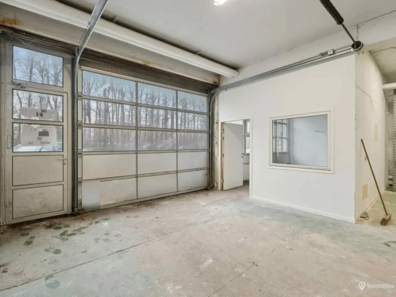 Billede 4 - Lager på 360 m² med port i terræn