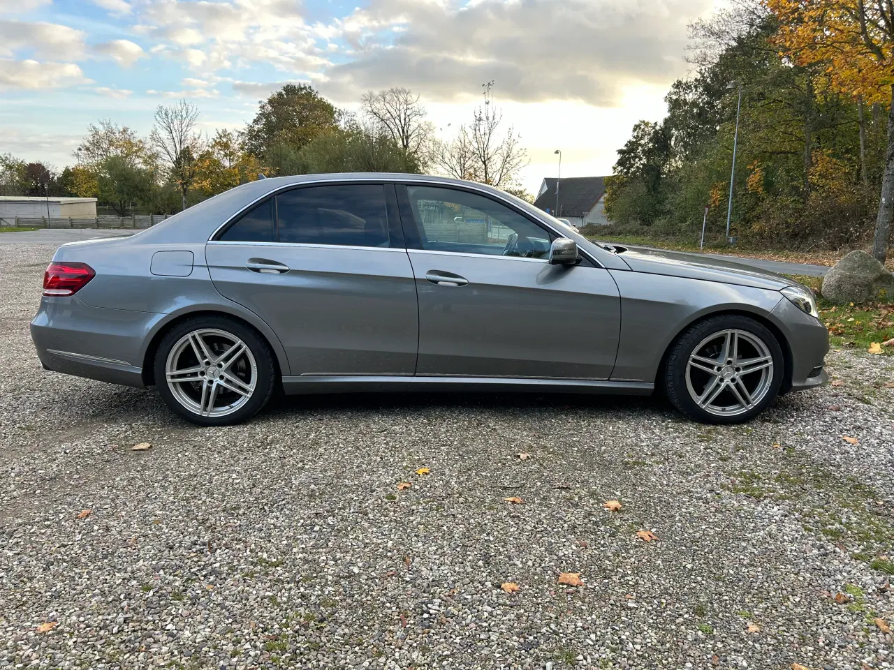 Billede 1 - Mercedes E220 årgang 2015