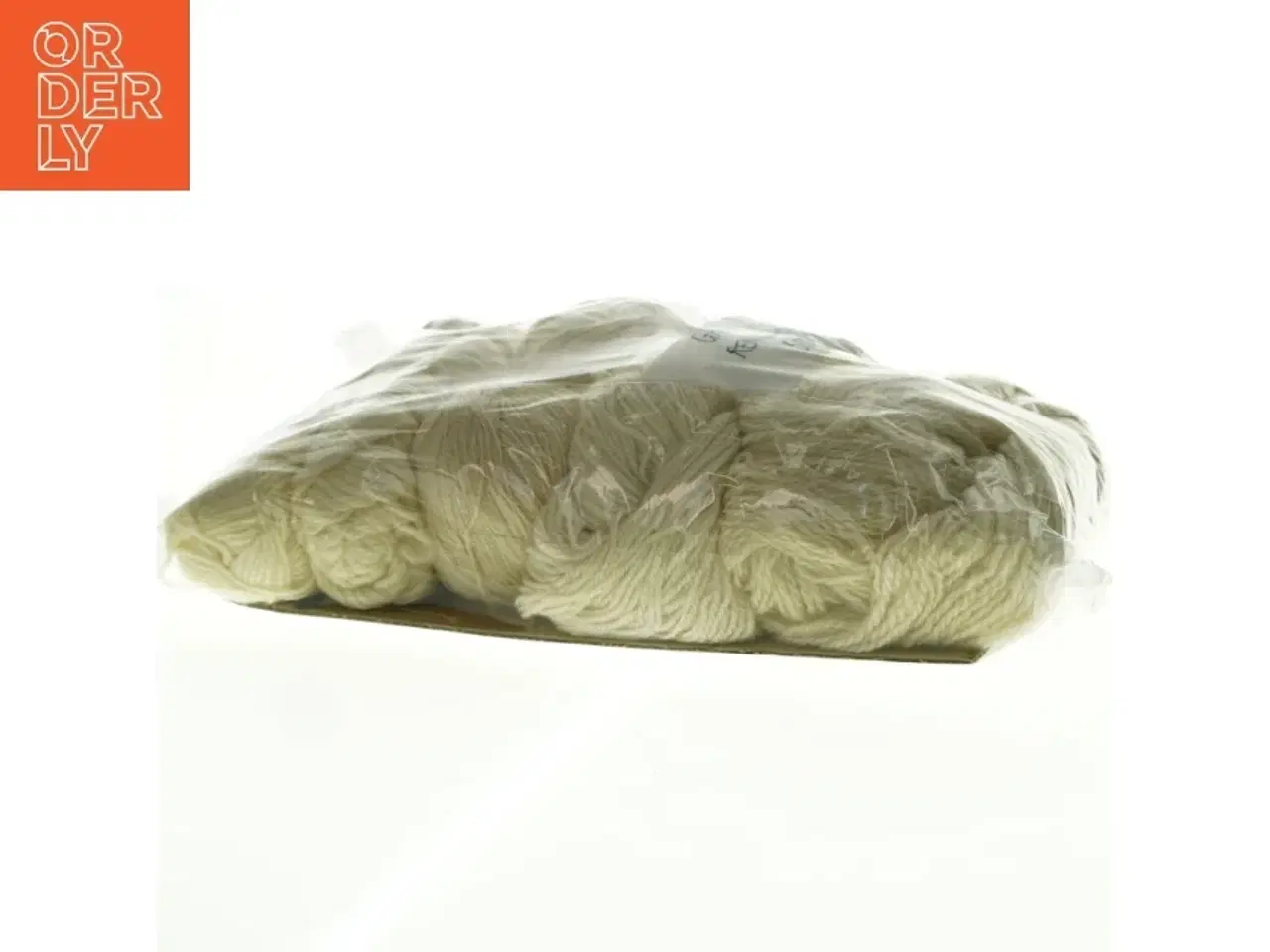 Billede 4 - Garn i ren uld (et ngl blandet), råhvid (500 gram)