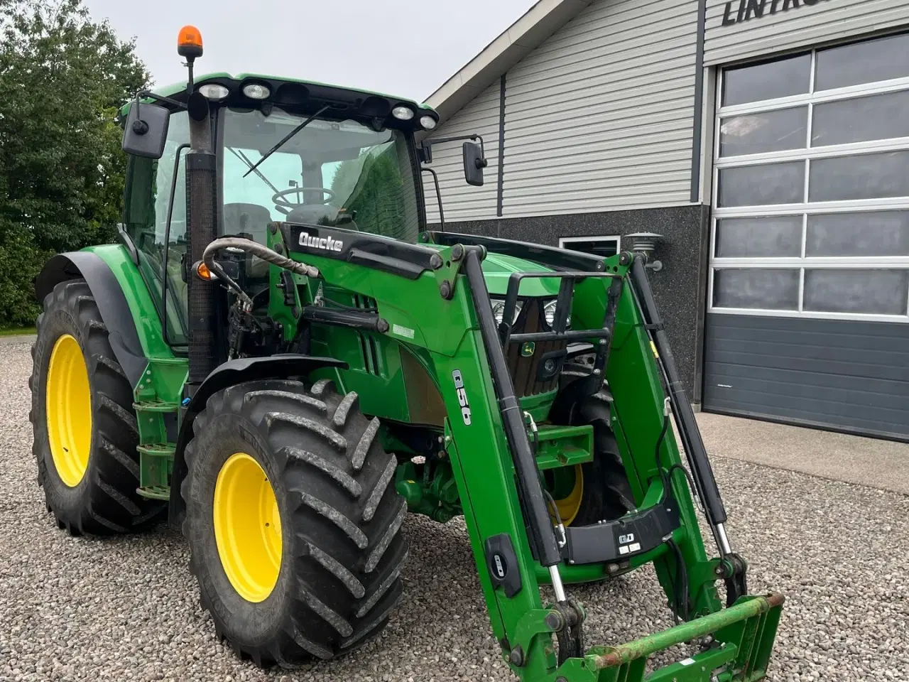 Billede 18 - John Deere 6115R Med frontlæsser og krybegear
