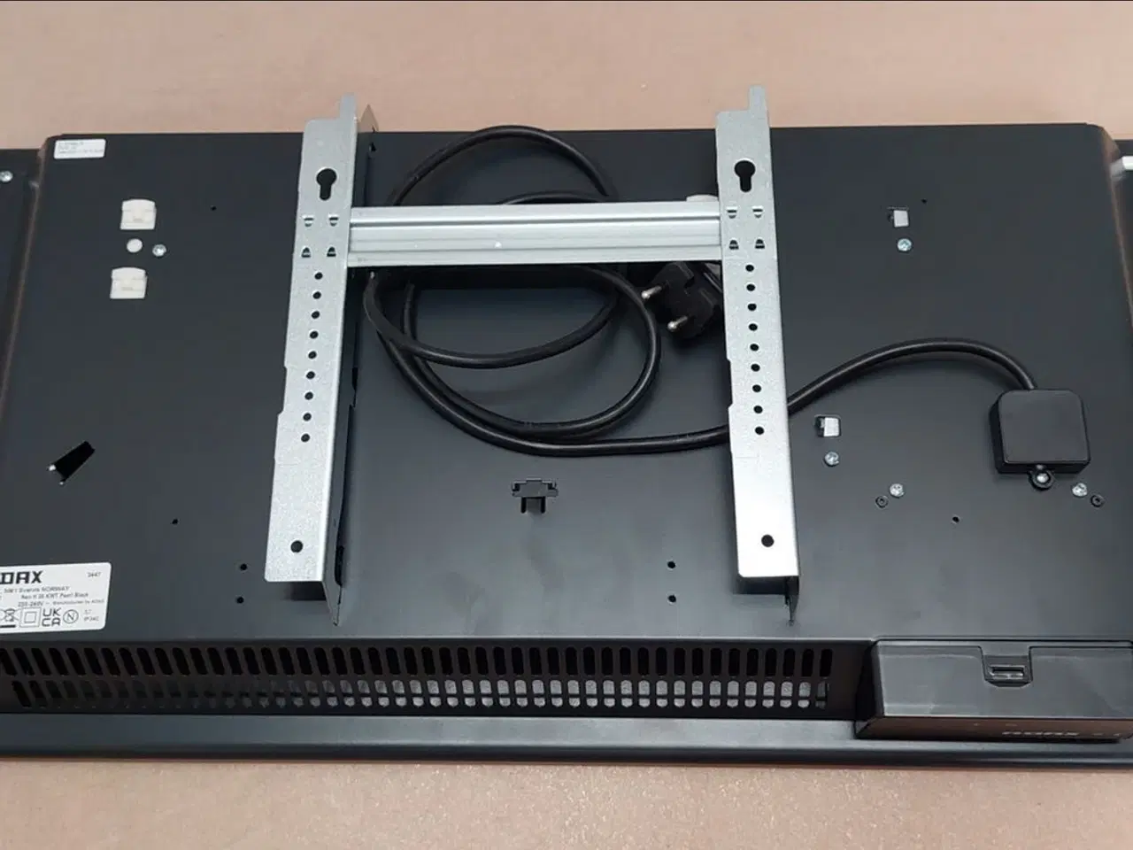 Billede 5 - Elradiator sort, Adax 600W/ 230V. wifi Ubrugt ( an
