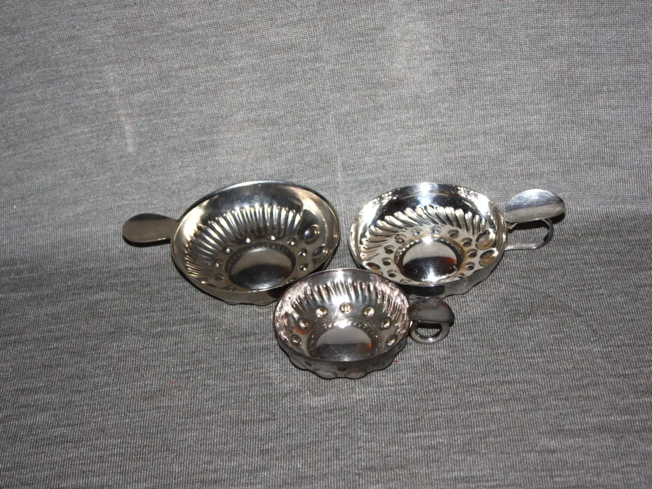 Billede 1 - Vinsmagekop / Tastevin / vinsmagning skål 8,5 cm