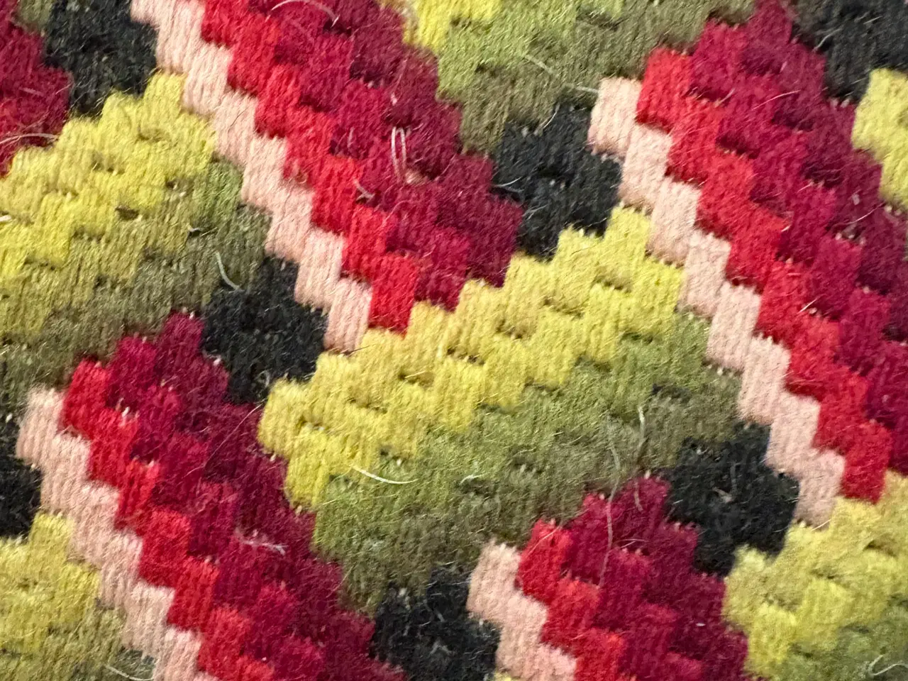 Billede 4 - Broderede puder