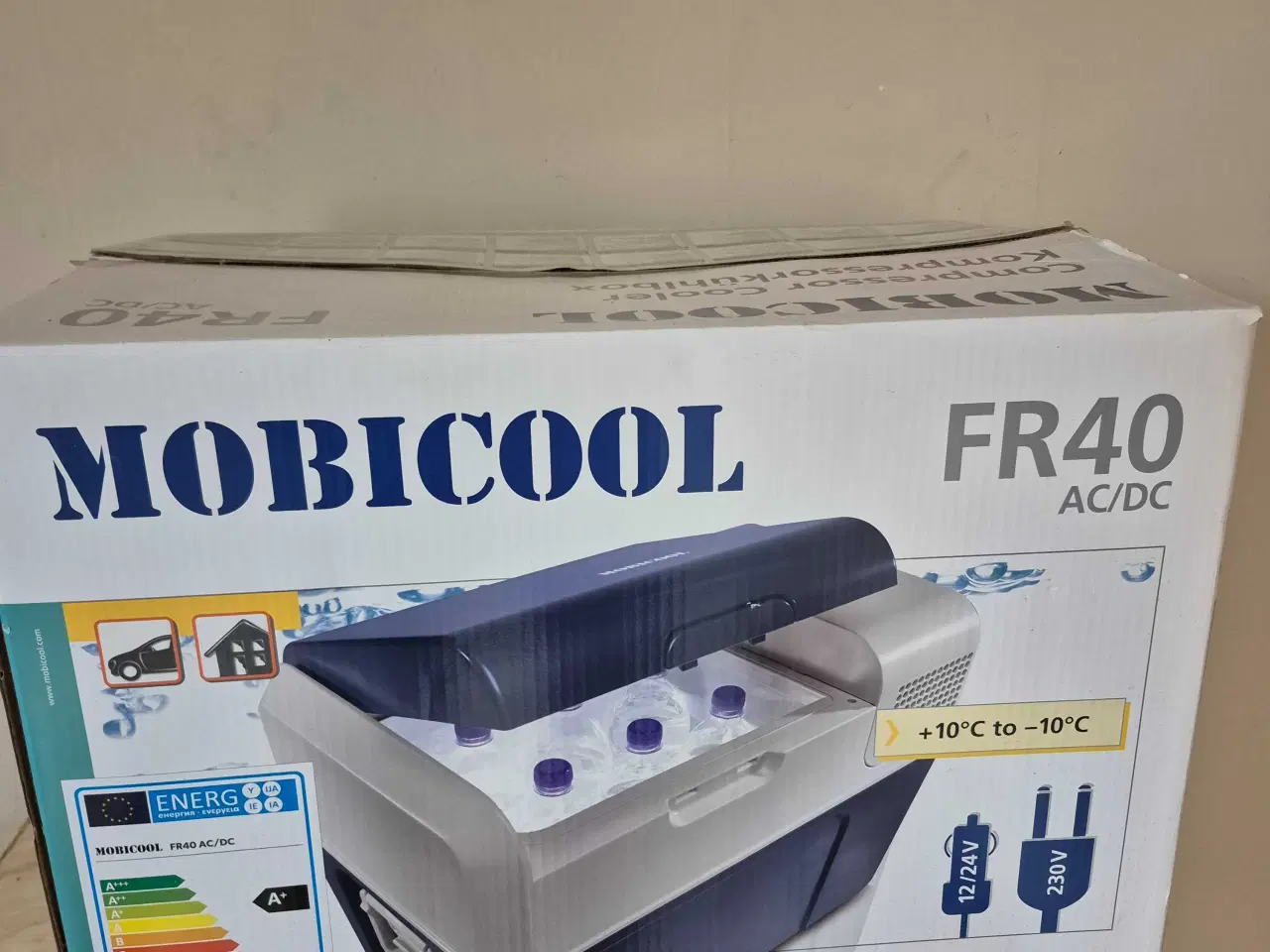 Billede 1 - Mobil køleboks til 12v og 230v, kompressor. 