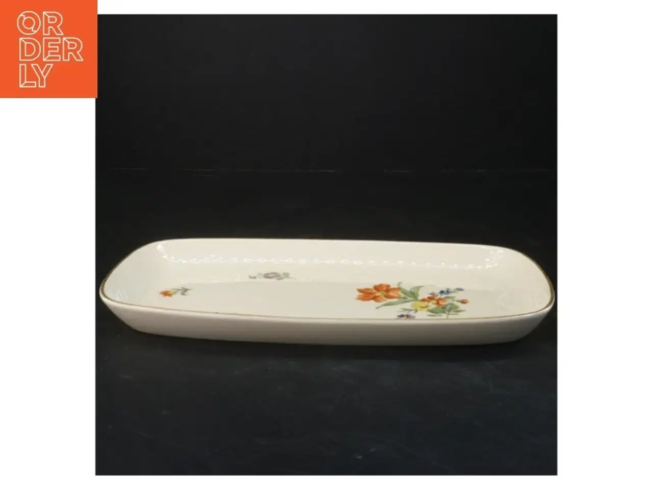 Billede 1 - B&G Saksisk blomst fad (str. 27x15 cm)