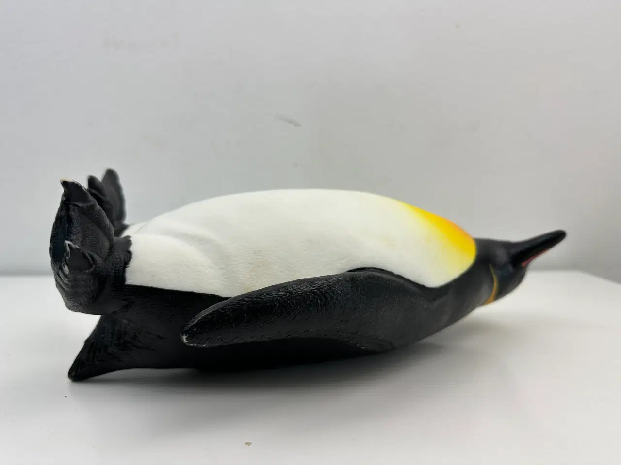 Billede 8 - Stor pingvin figur i gummi