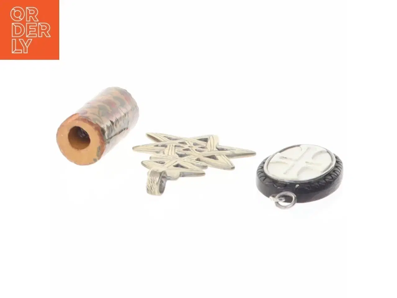 Billede 2 - Smykkesæt med tre vedhæng (str. Ikke angivet)