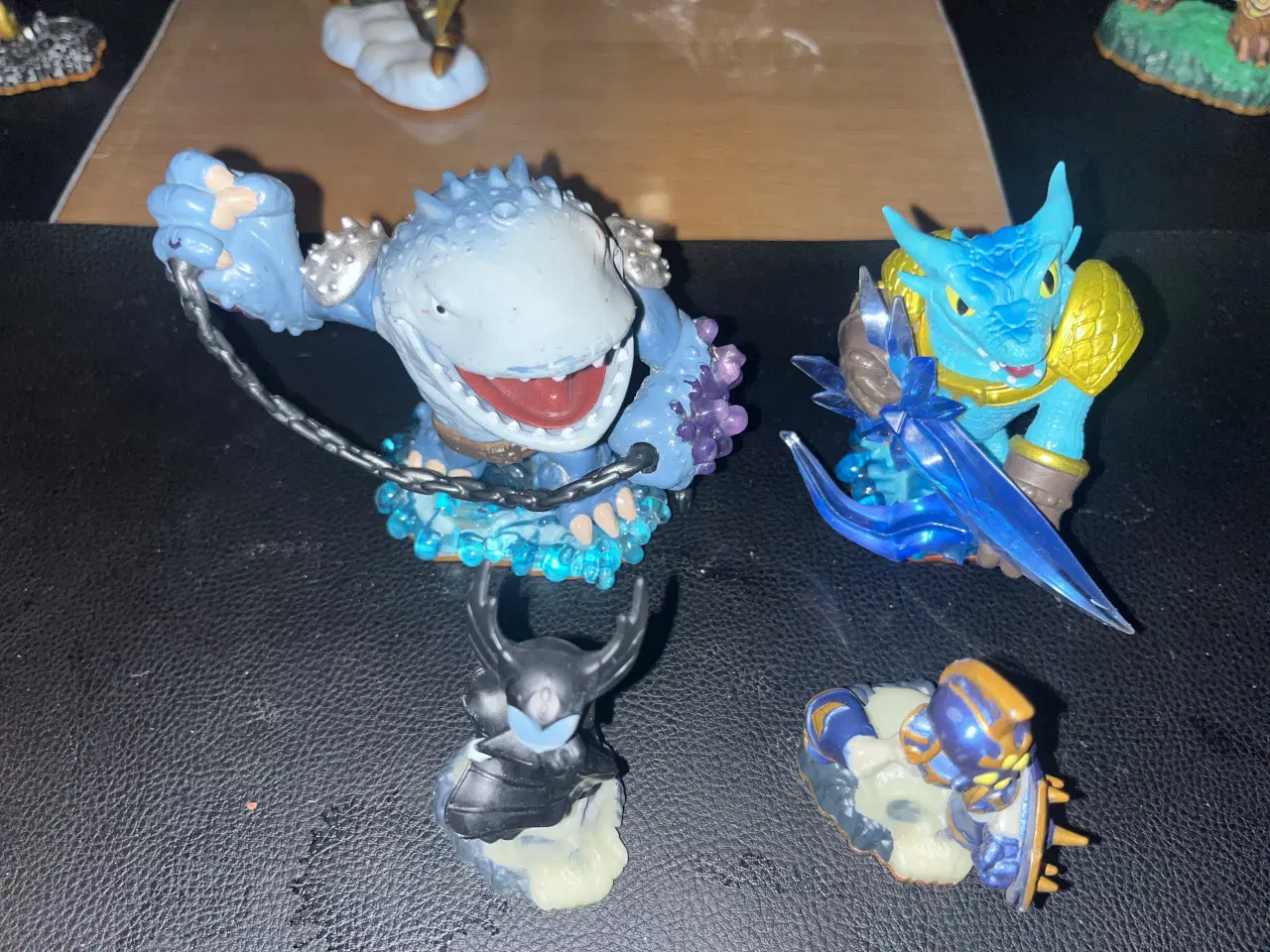 Billede 4 - Skadet skylanders figurer