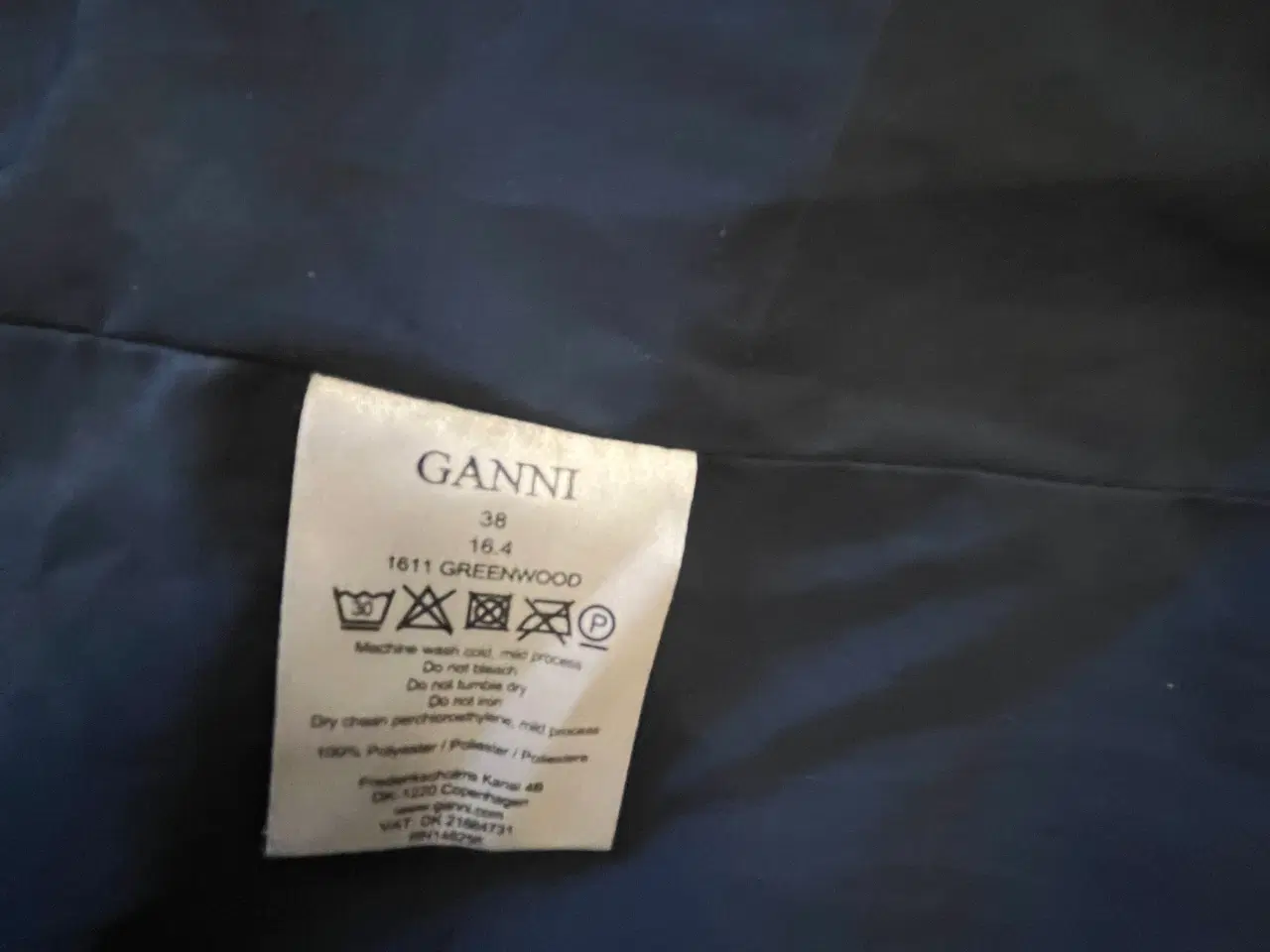Billede 2 - Ganni pufferfrakke str. 38
