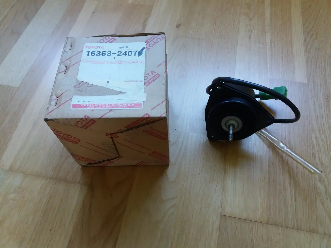 Billede 3 - Motor ( køleventilator ) Corolla KE70