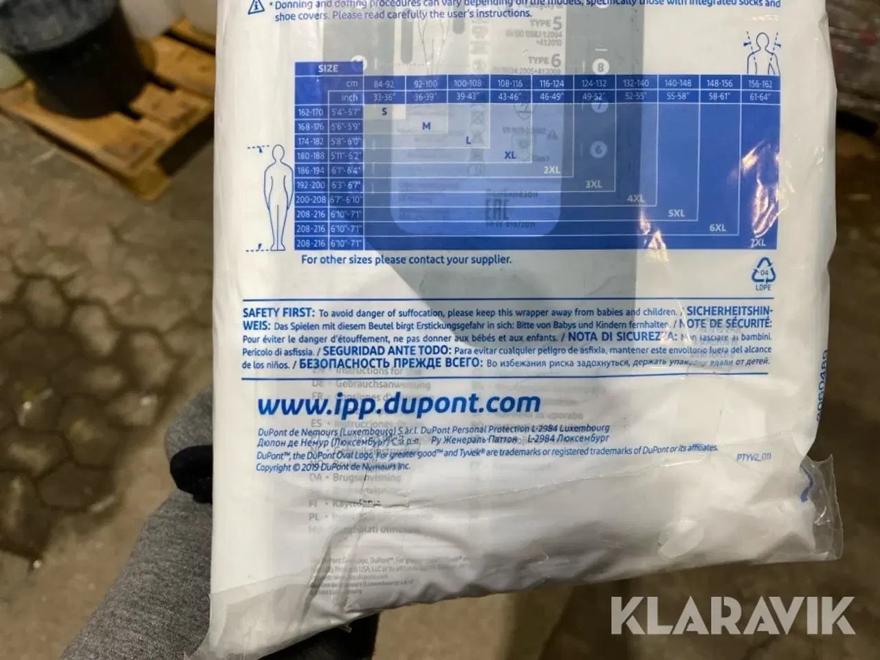 Billede 3 - Heldragter 1500 styk.