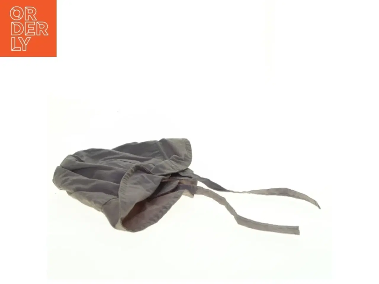 Billede 2 - Grå babyhue fra Name It (str. 6 til 9 måneder)