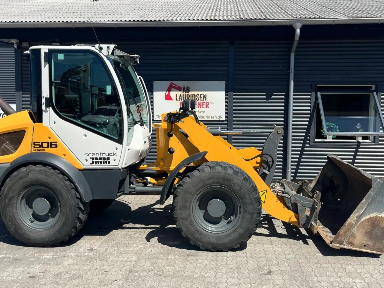 Billede 1 - Liebherr l506 4,3tons læsser med skovl og gafler