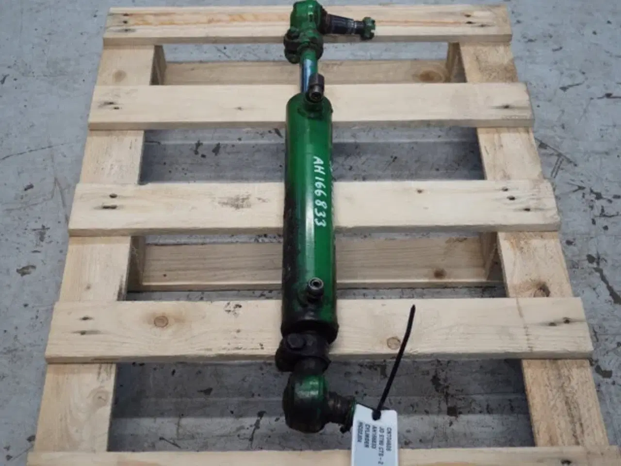 Billede 8 - John Deere 9780 CTS Styrecylinder AH166833