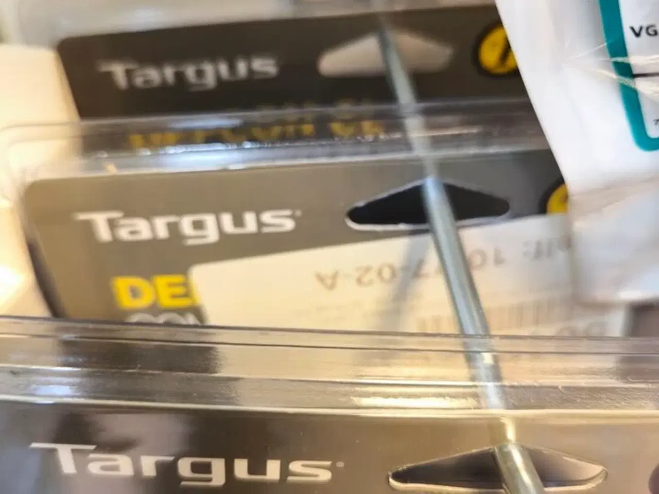 Billede 2 - 3 stk. TARGUS DEFCON CL låsewire til IT udstyr (ubrugt)