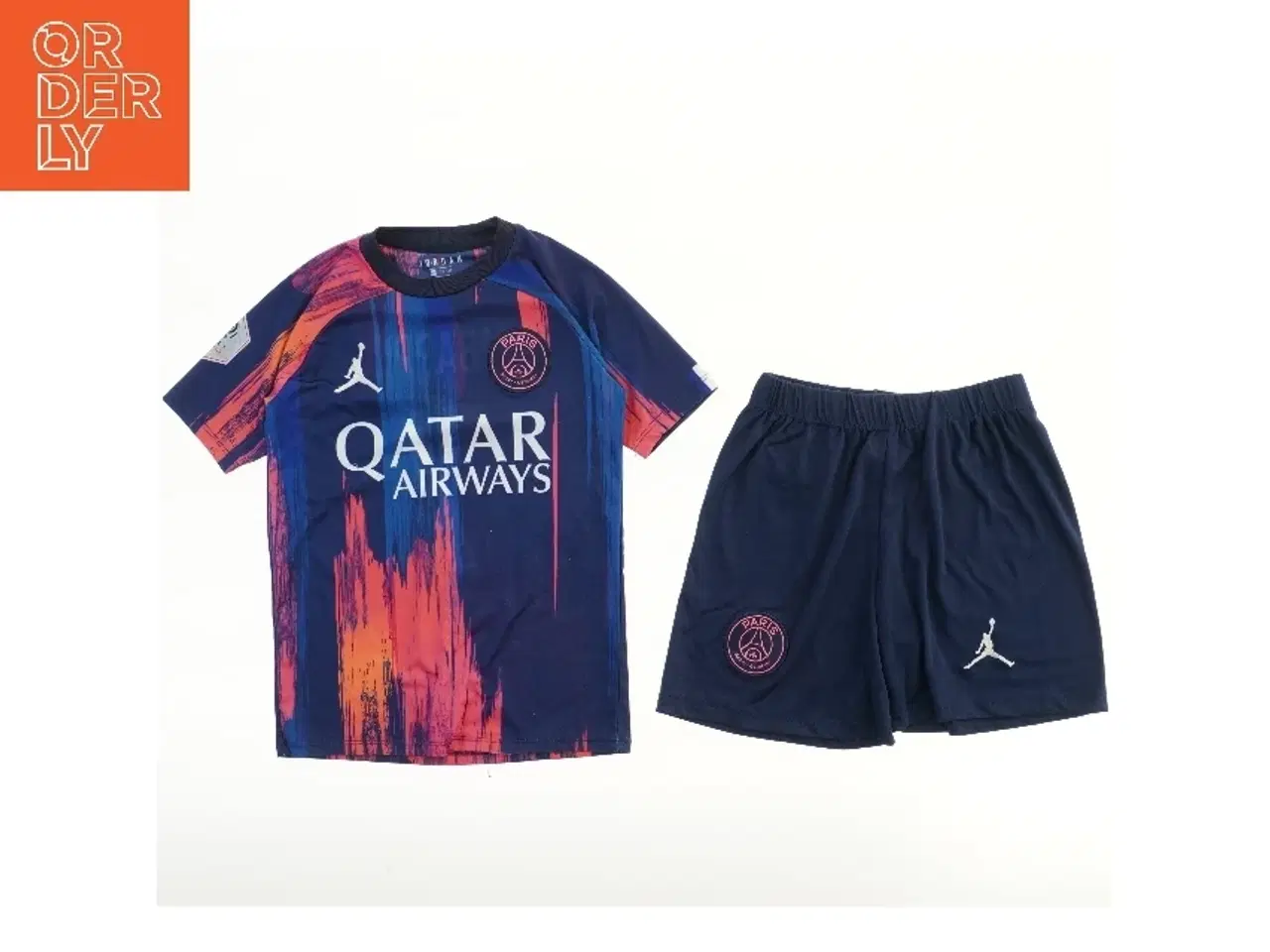 Billede 1 - PSG fodboldsæt med Mbappé fra Jordan (str. 128)