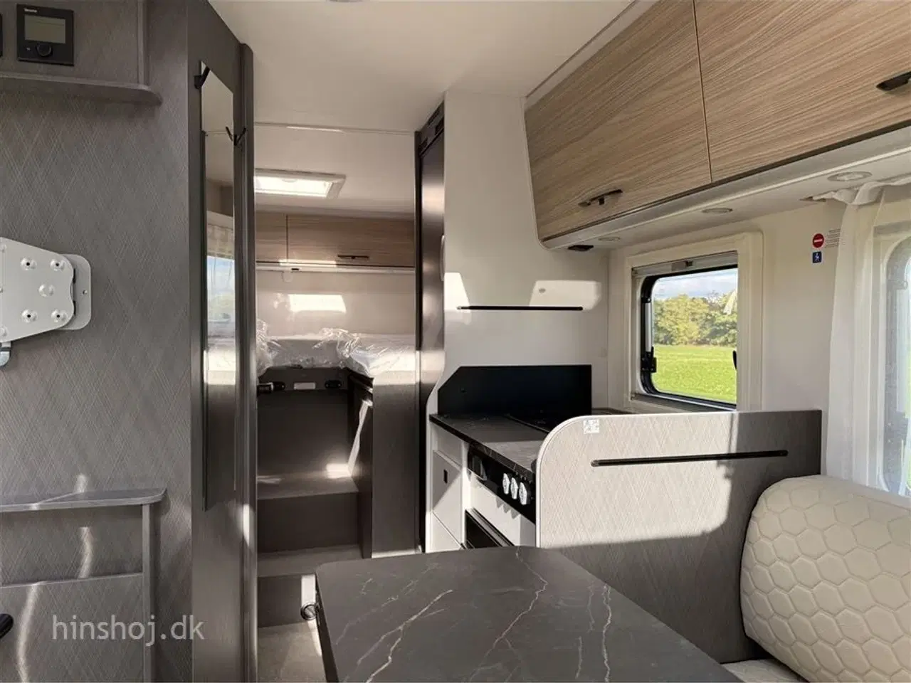 Billede 13 - 2026 - Etrusco V 6.8 SCF Scandic Edition Aut.   Lækker Autocamper med automatgear og face to face siddegruppe fra Hinshøj Caravan.