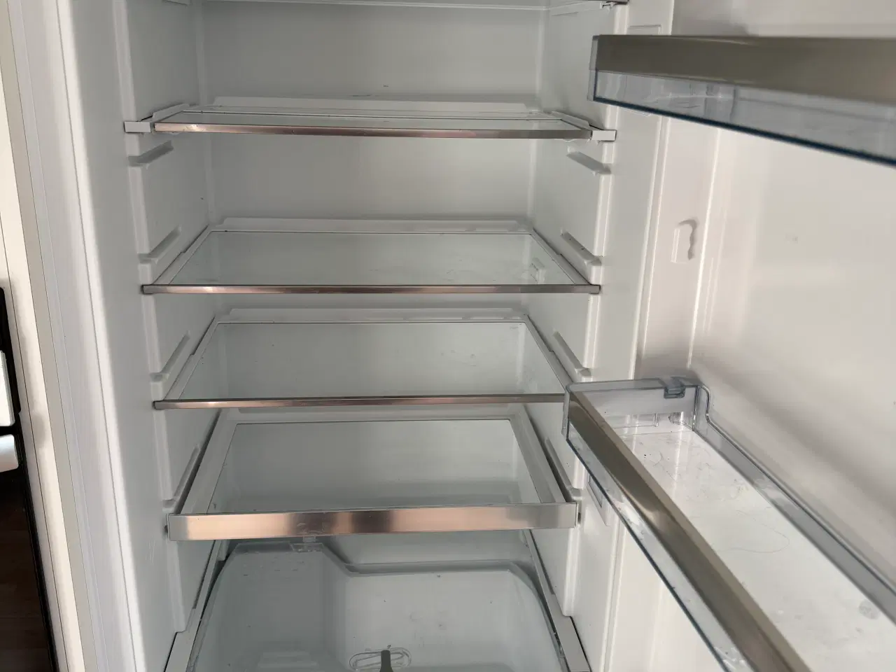 Billede 1 - Køleskab indbygningsmodel fra Siemens 