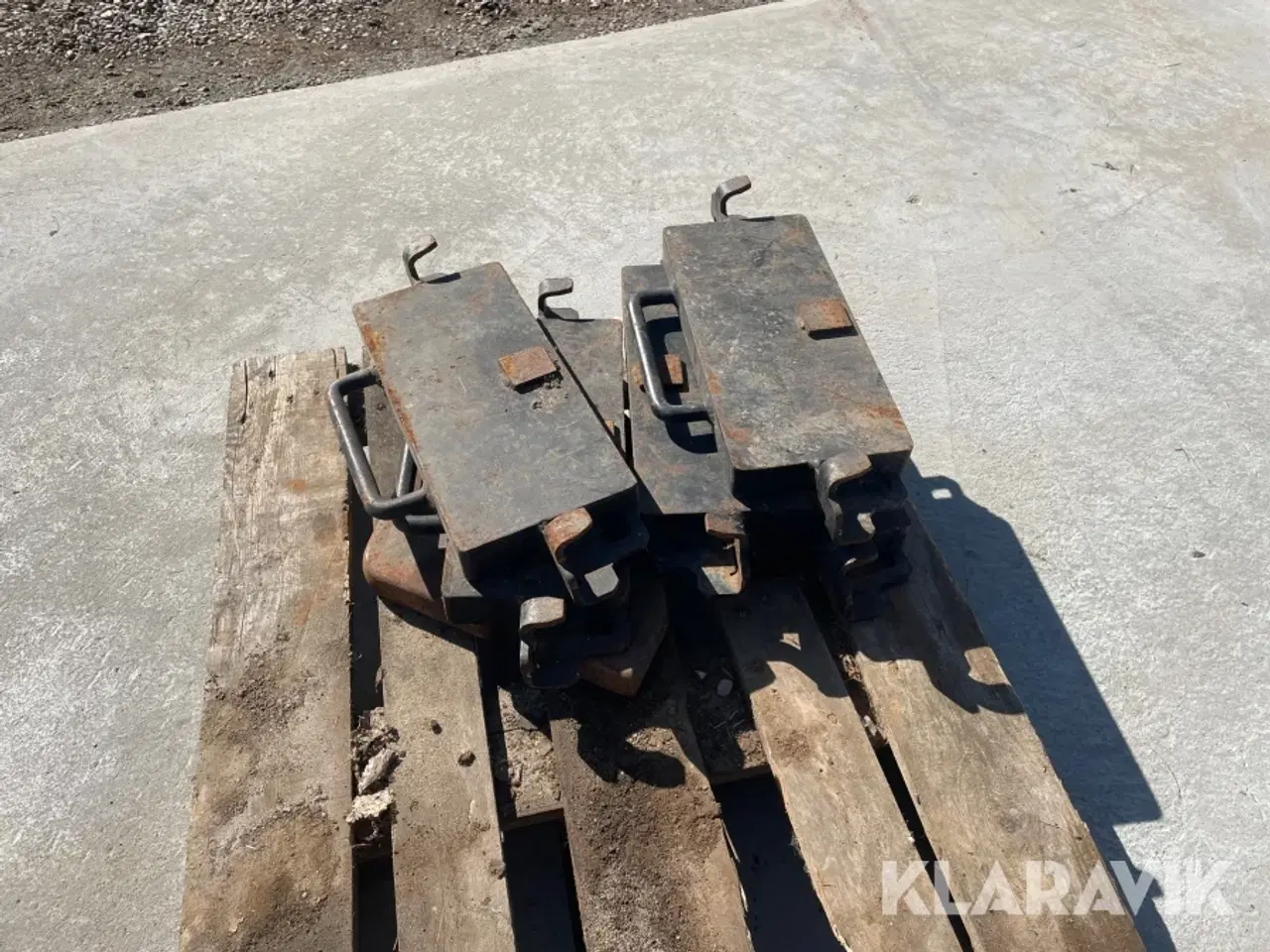 Billede 4 - Vægtklodser til Avant minilæsser 5 styk