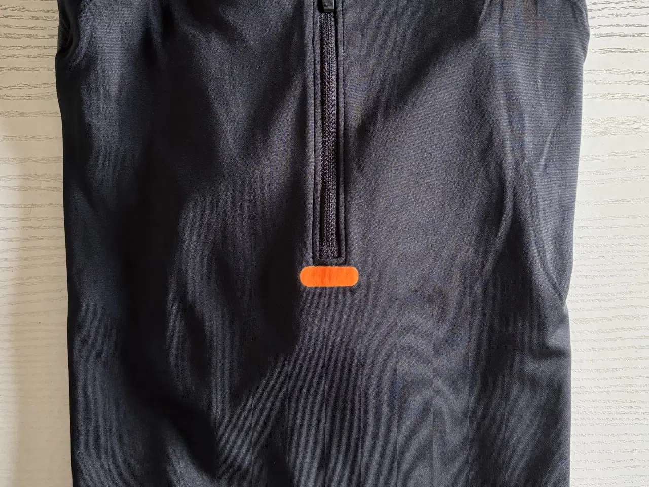 Billede 2 - Nike, Dri-Fit løbetrøje str. M