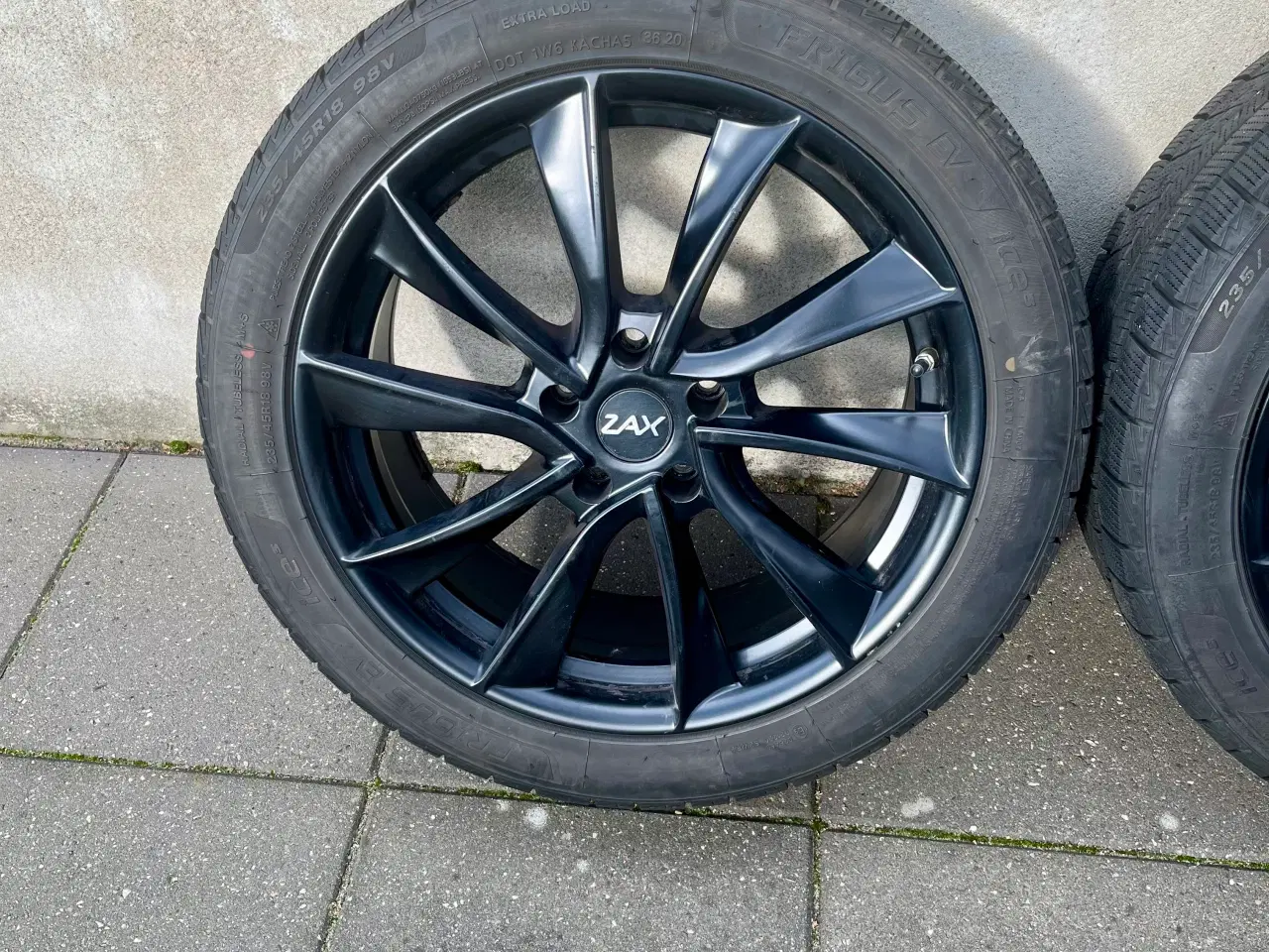 Billede 3 - Vinterdæk med fælge til Tesla model 3