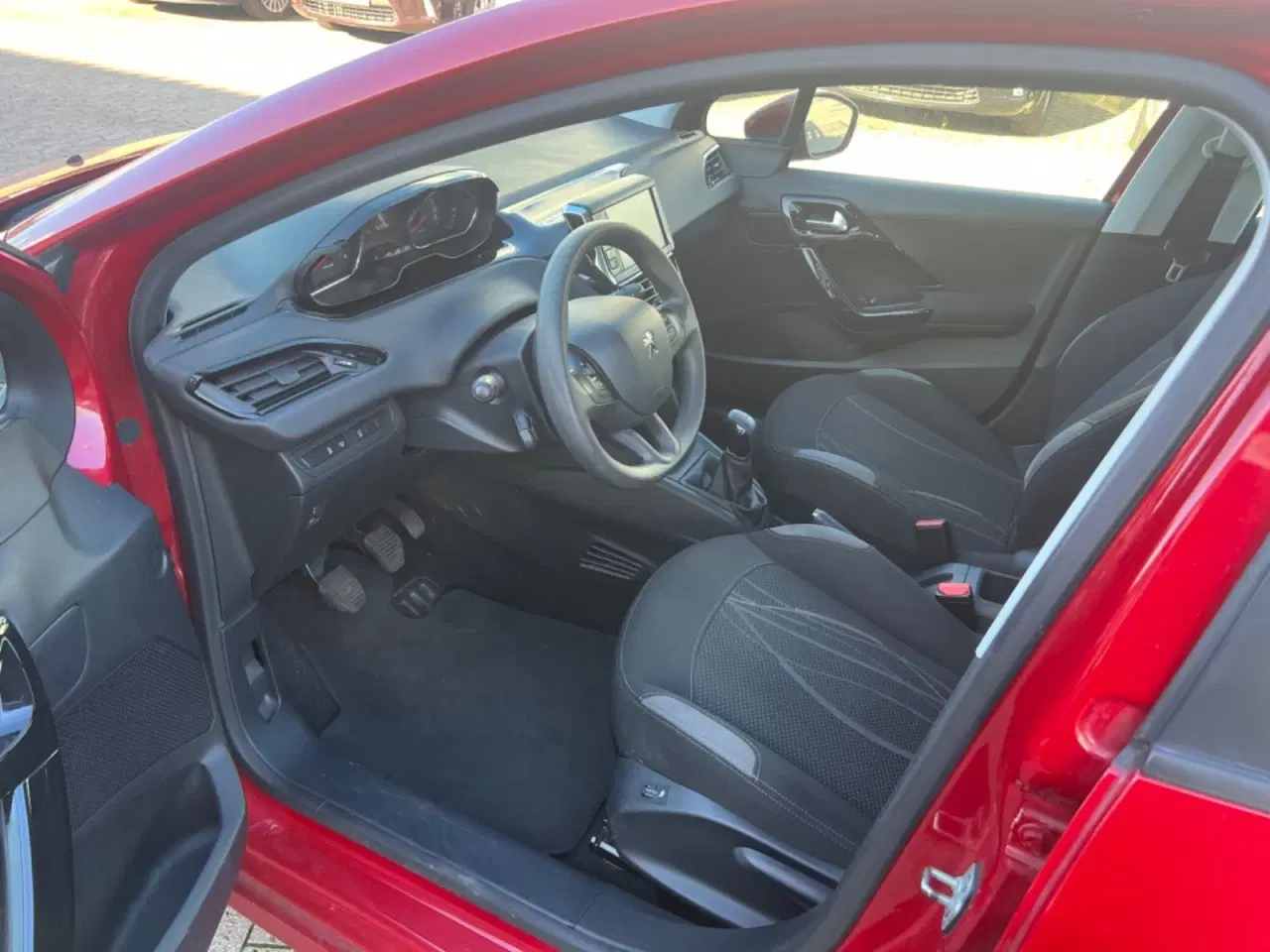 Billede 12 - Peugeot 208 1,6 e-HDi 92 Style