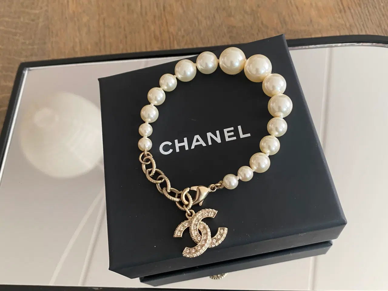 Billede 3 - Smukt Chanel armbånd