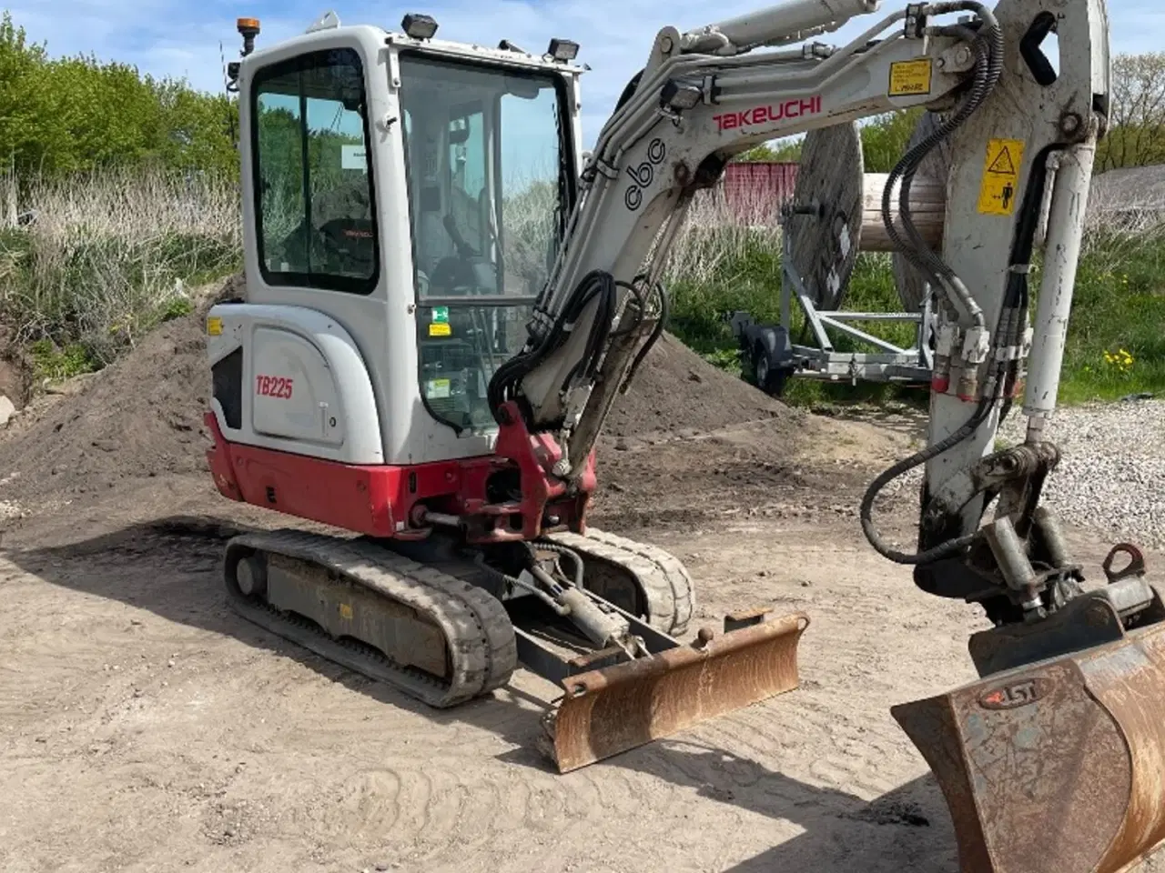 Billede 2 - Takeuchi TB225