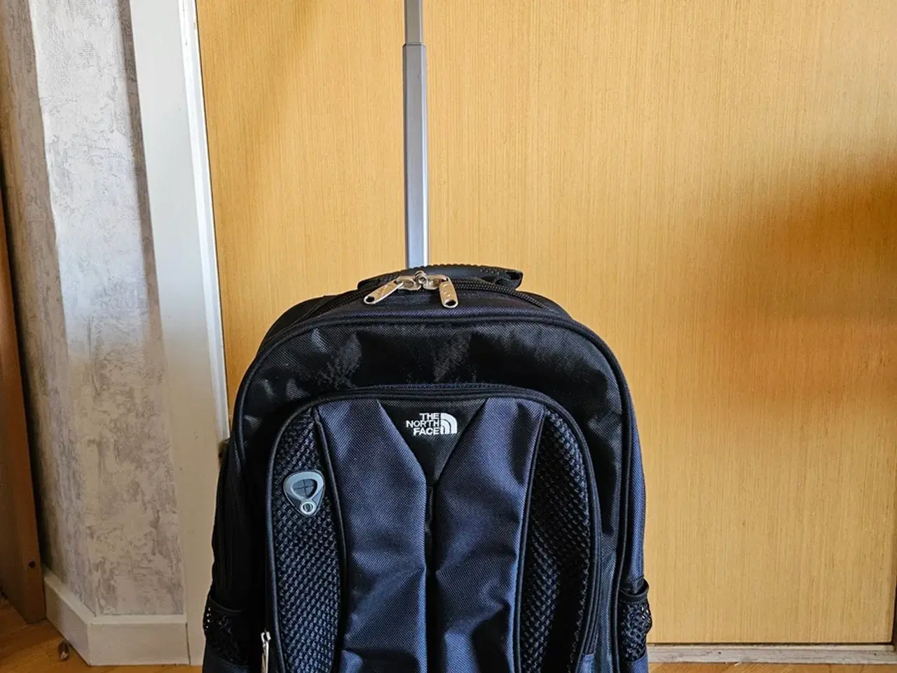 Billede 1 - North Face rygsæk med hjul og teleskophåndtag