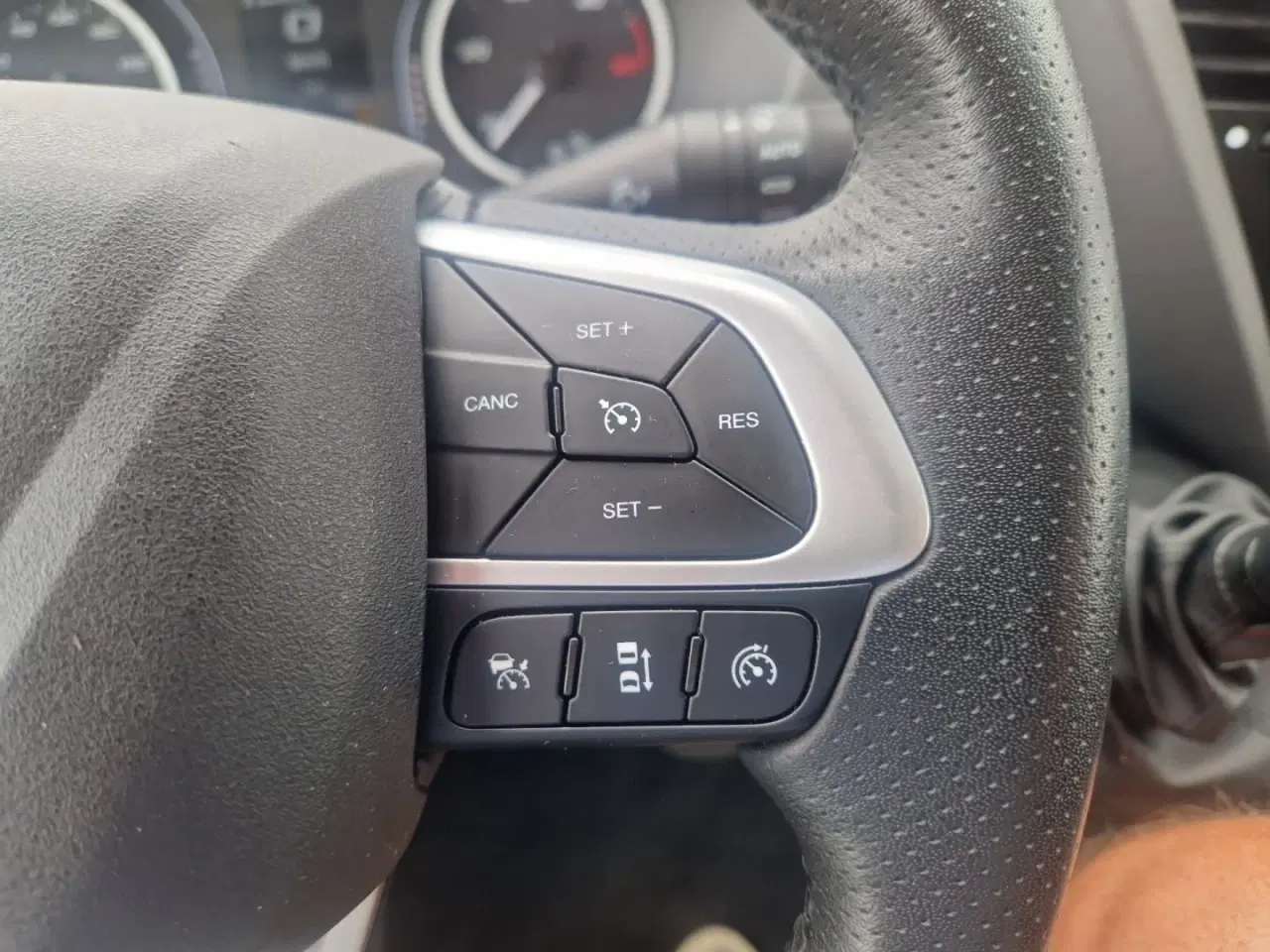 Billede 21 - Iveco Daily 3,0 35S18 4100mm Box m/lift AG8