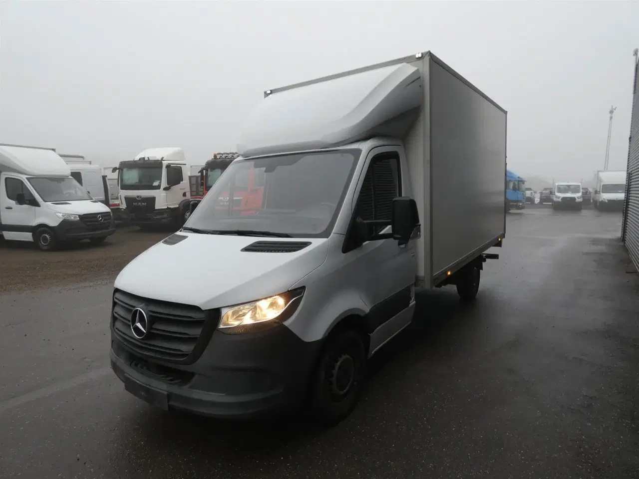 Billede 4 - Mercedes-Benz Sprinter 314 Alukasse m. lift 2,1 CDI A3 FWD 7G-Tronic 143HK Ladv./Chas. Aut.