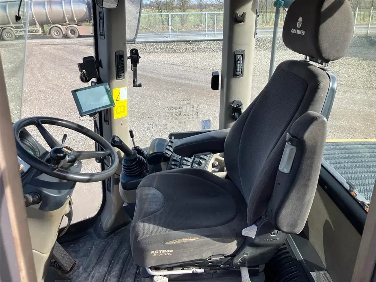 Billede 3 - Case 721 F enejers velholdt!