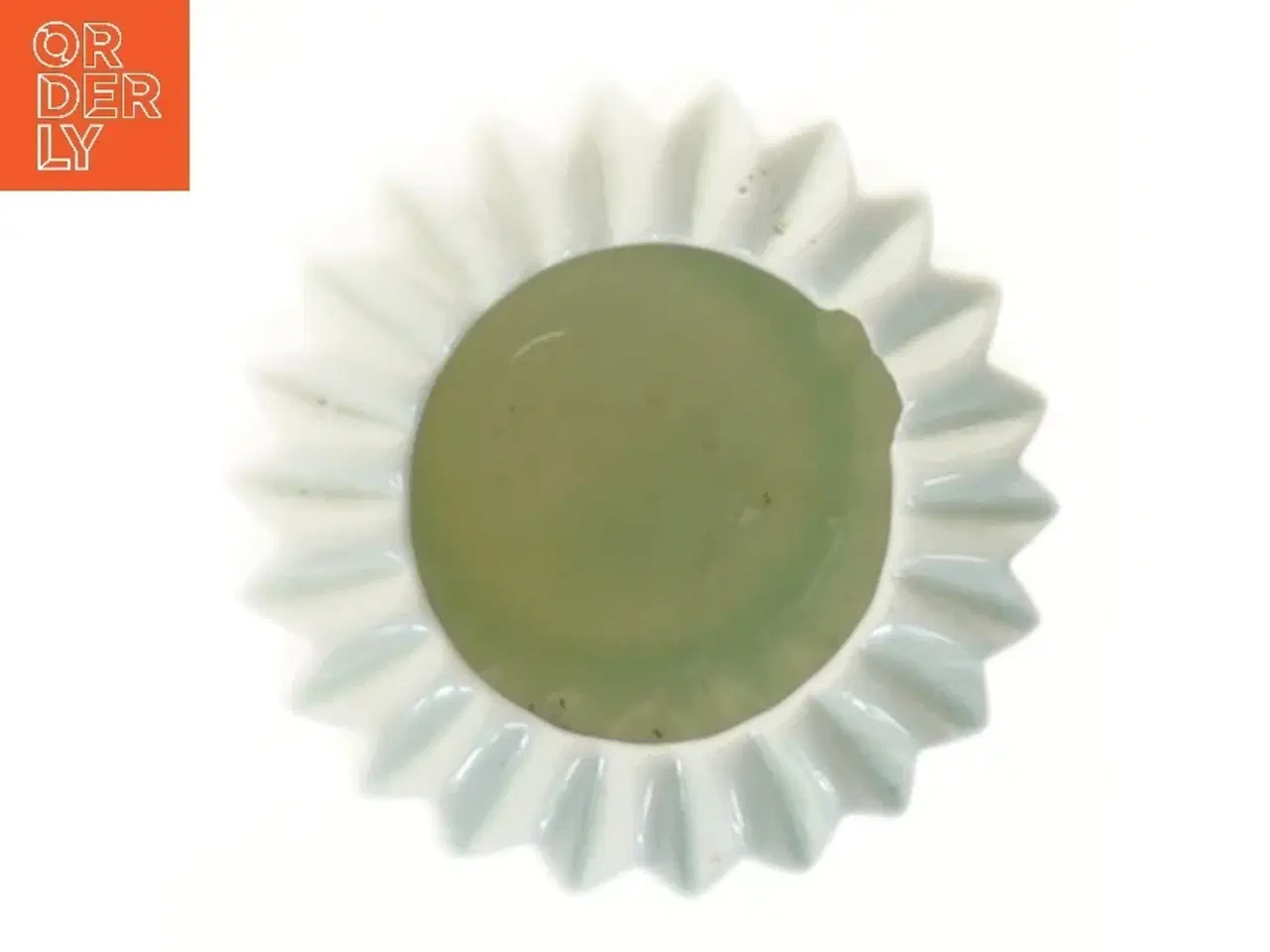 Billede 2 - Små vase med riflet design (str. 8x5,5 cm)