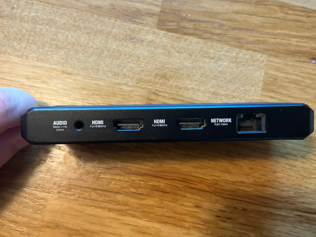 Billede 3 - Unisynk 10 Port Dual Screen Hub adapter