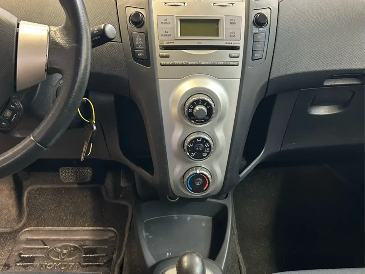 Billede 11 - Toyota Yaris 1,4 D-4D aut. 5 dørs 90HK 5d