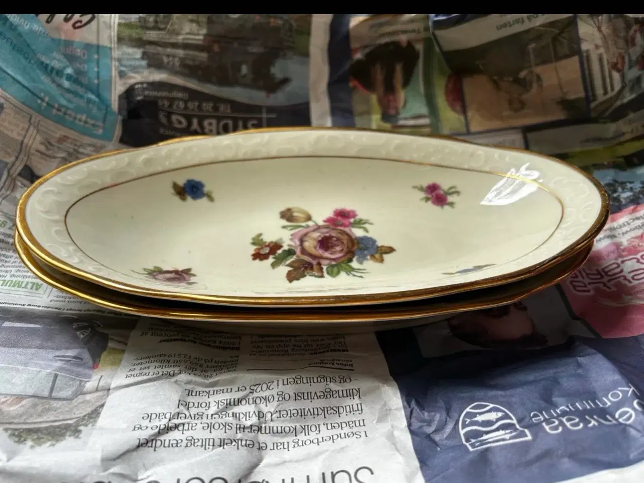 Billede 17 - Antik service fra kjøbenhavn porcelains malleri