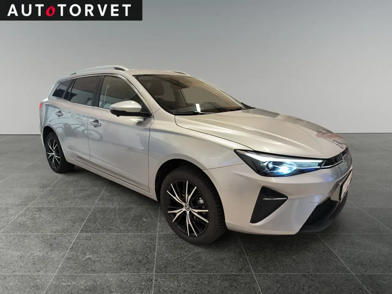 Billede 2 - MG 5  Luxury