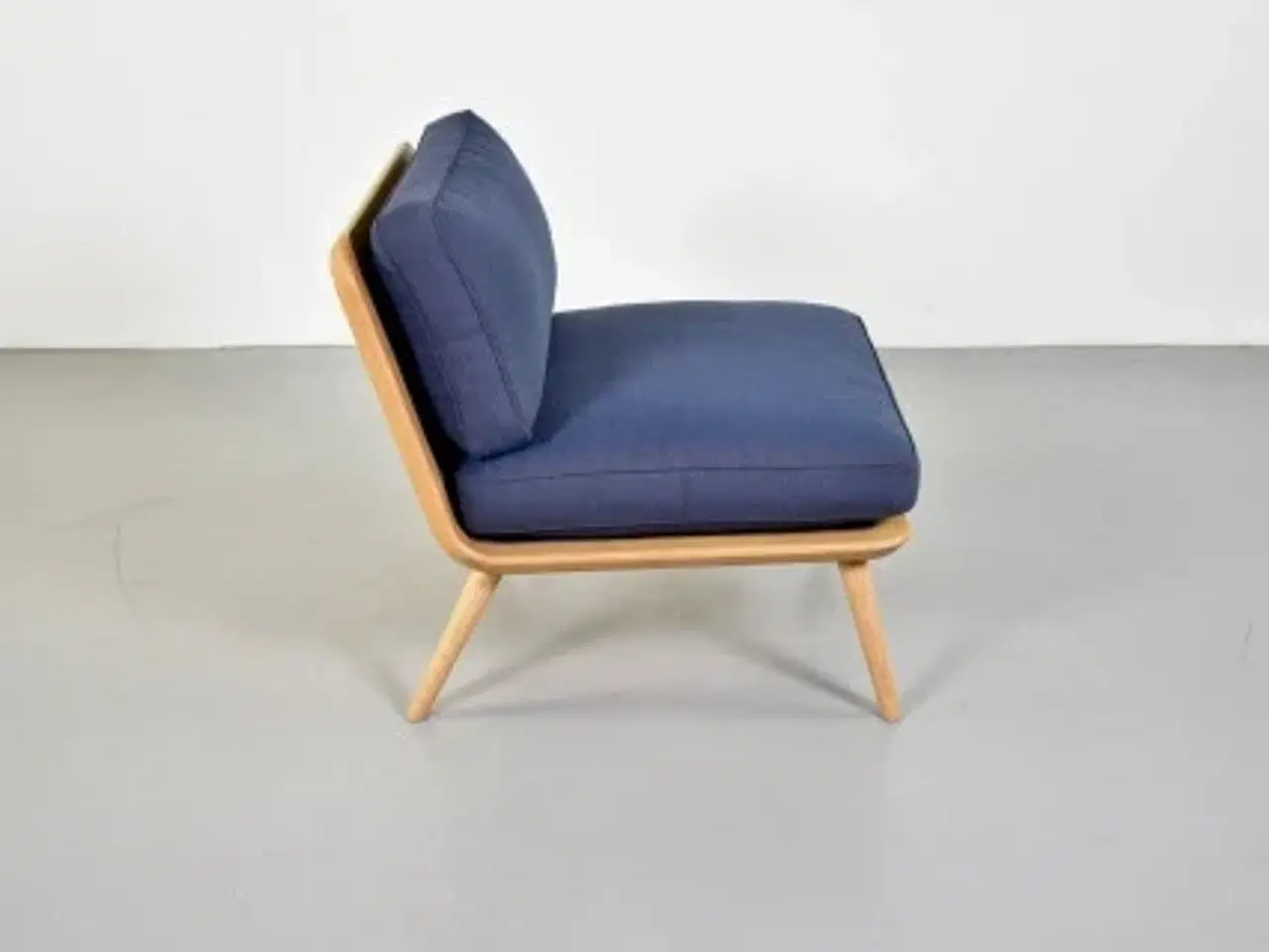 Billede 10 - Loungesæt med en sofa og en stol fra fredericia furniture