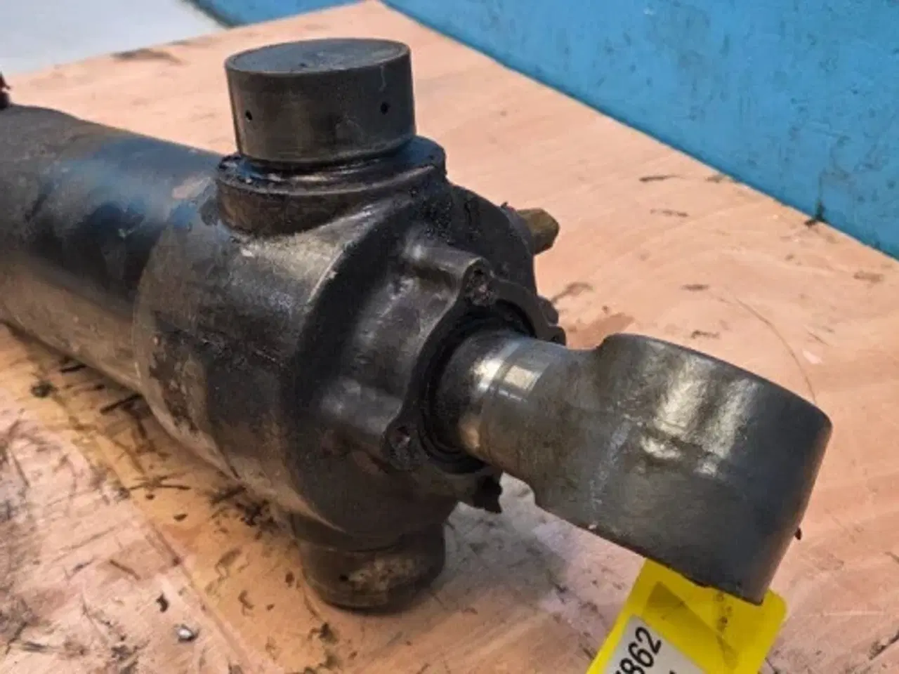 Billede 4 - New Holland LB110 Cylinder 85800365