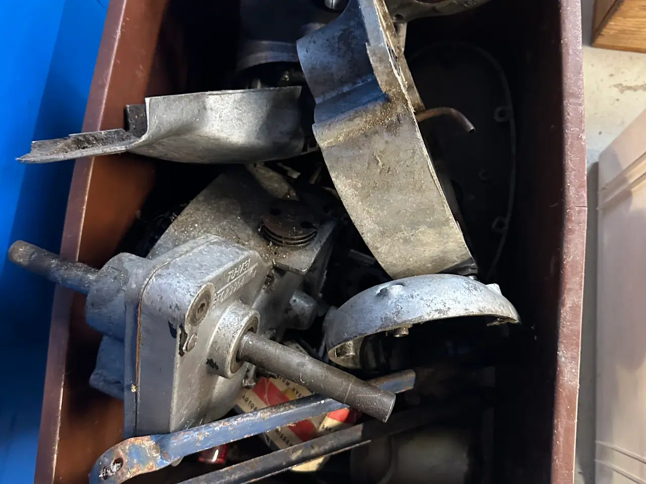 Billede 4 - Diverse knallert dele sælges 