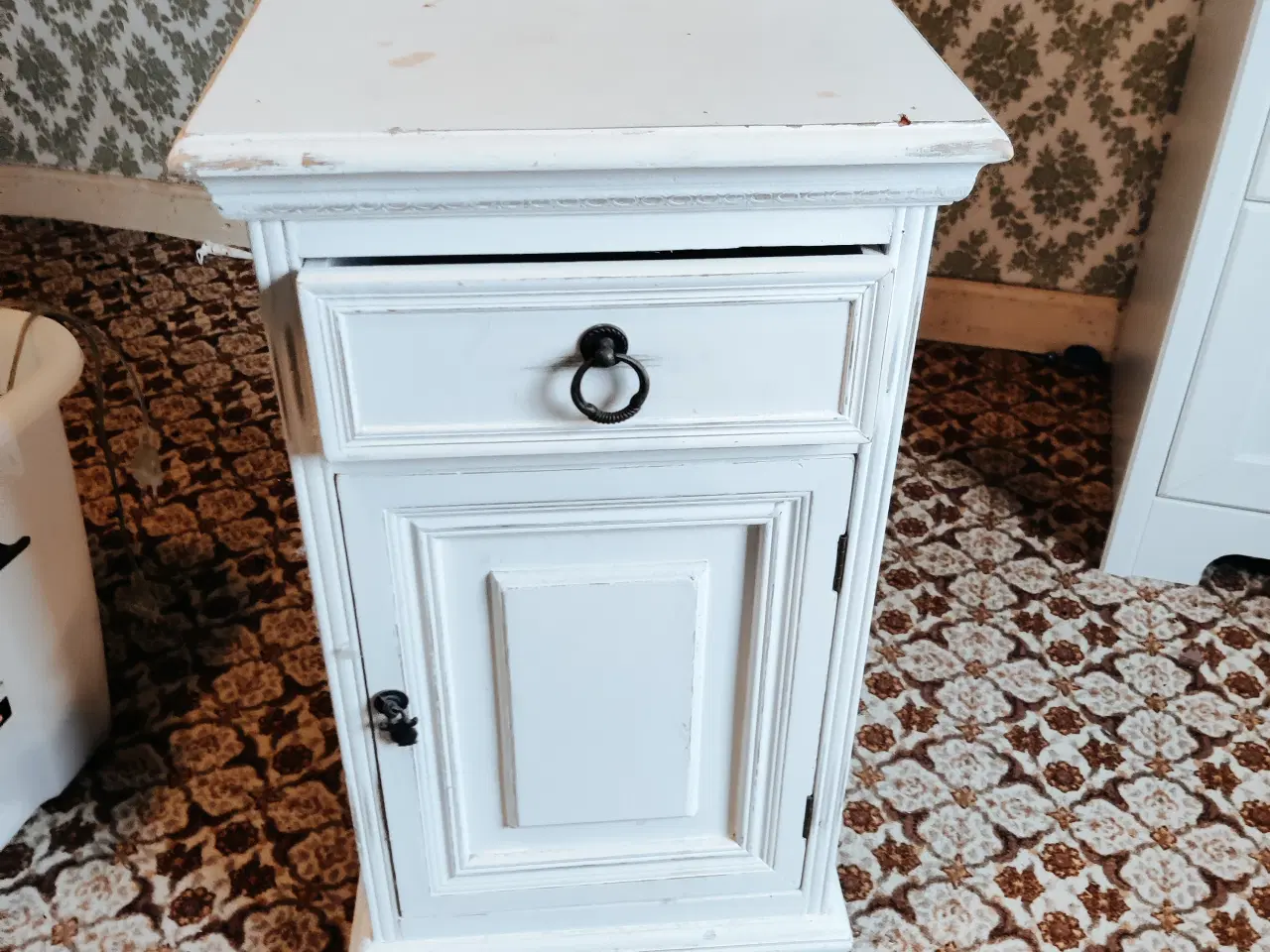 Billede 1 - To små skabe