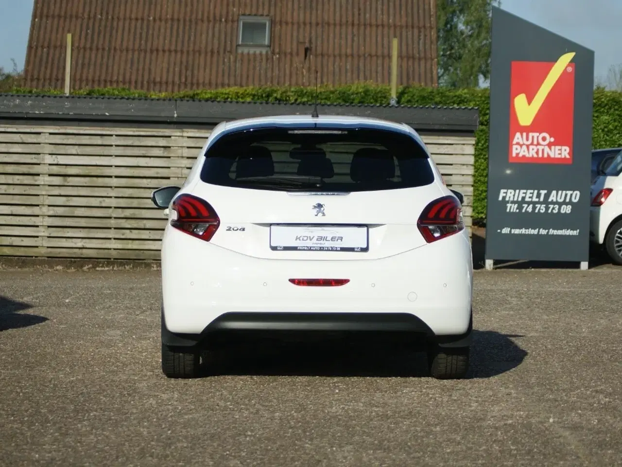 Billede 5 - Peugeot 208 1,5 BlueHDi 100 Signature Sky