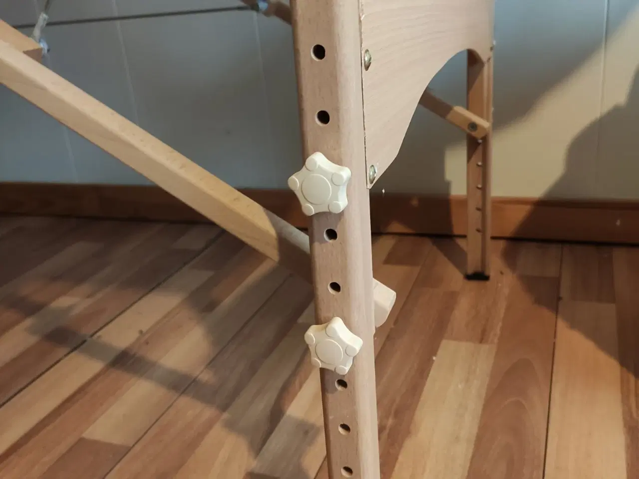Billede 2 - Transportabel massage behandlerbriks i flot stand