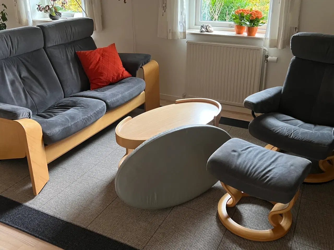 Billede 2 -  Stressless, 2-personers sofa og en hvilestol