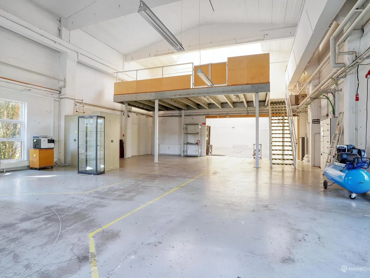Billede 7 - Højloftet lagerlejemål velbeliggende i Søborg tæt på Hillerødmotorvejen og Ringvejen
