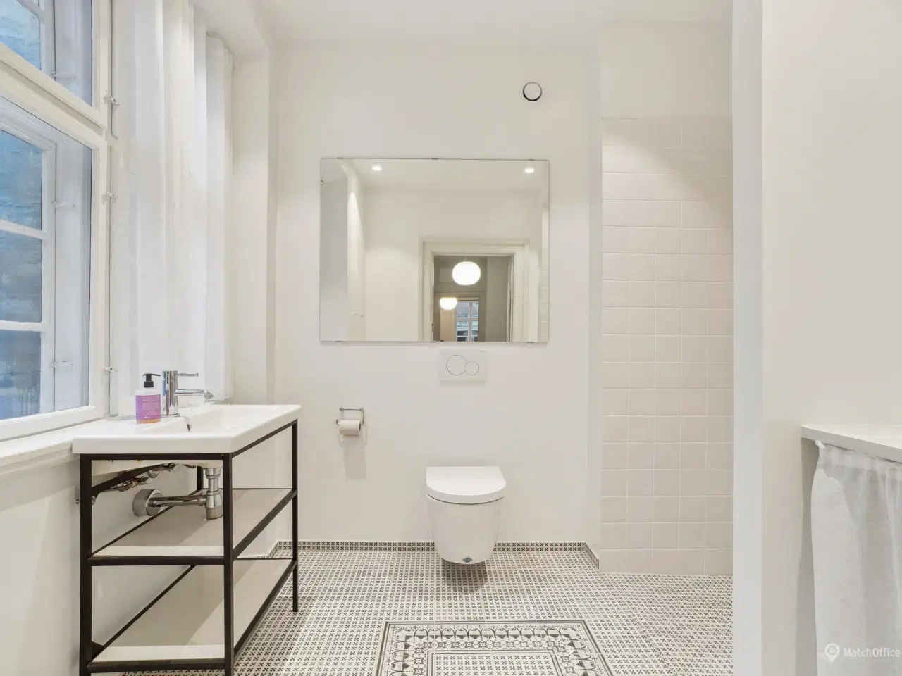 Billede 8 - Flot og indbyende kontor midt på Nytorv